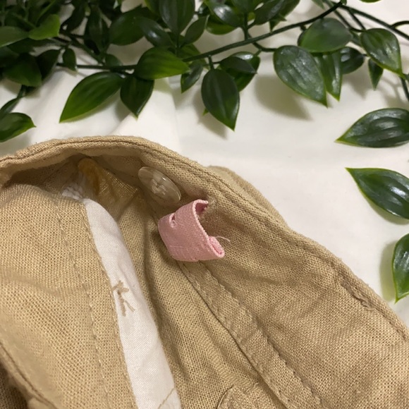 Old Navy beige linen shorts - Picture 4 of 4